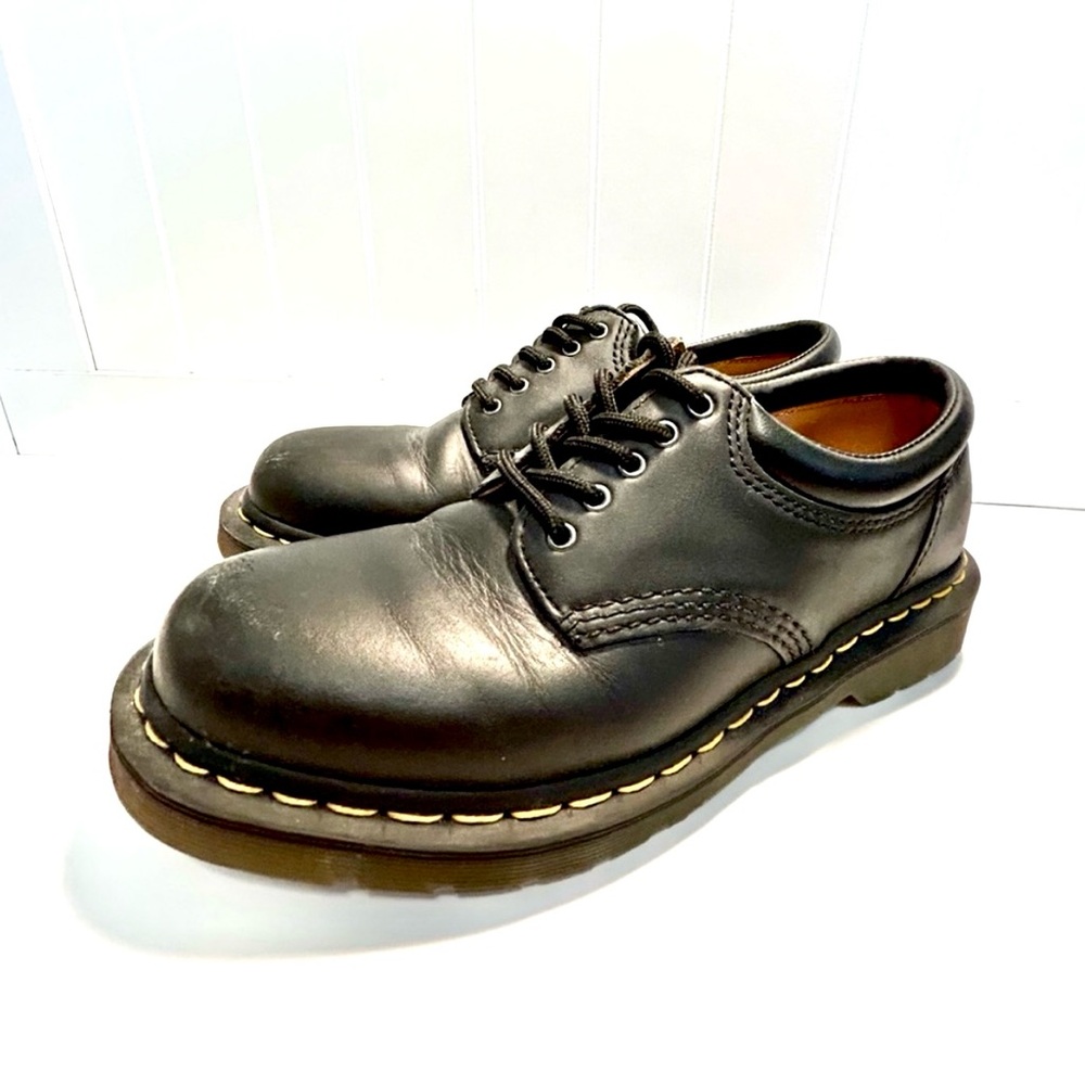 Dr. Martens 8053 Napa Leather Casual Shoes - size 8 US L